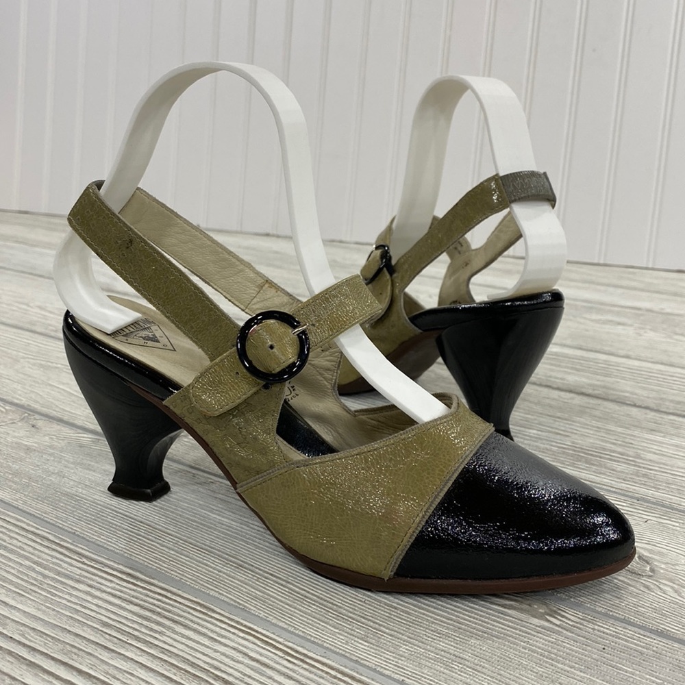 John Fluevog Blind Faith Mid Demi Black & Gold Slingback Mary Jane Heels sz 8.5